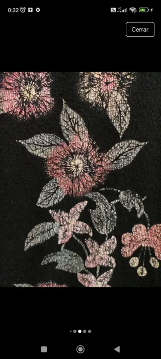 Vestido de invierno negro con flores