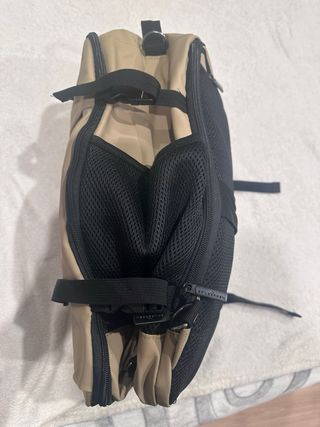 Mochila SPILBERGEN cabina avión beige