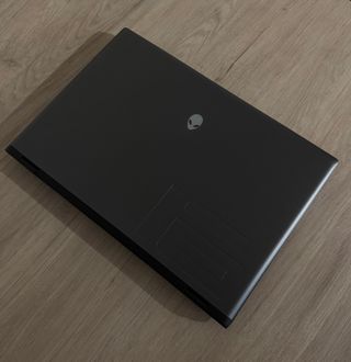 Alienware M16 R2