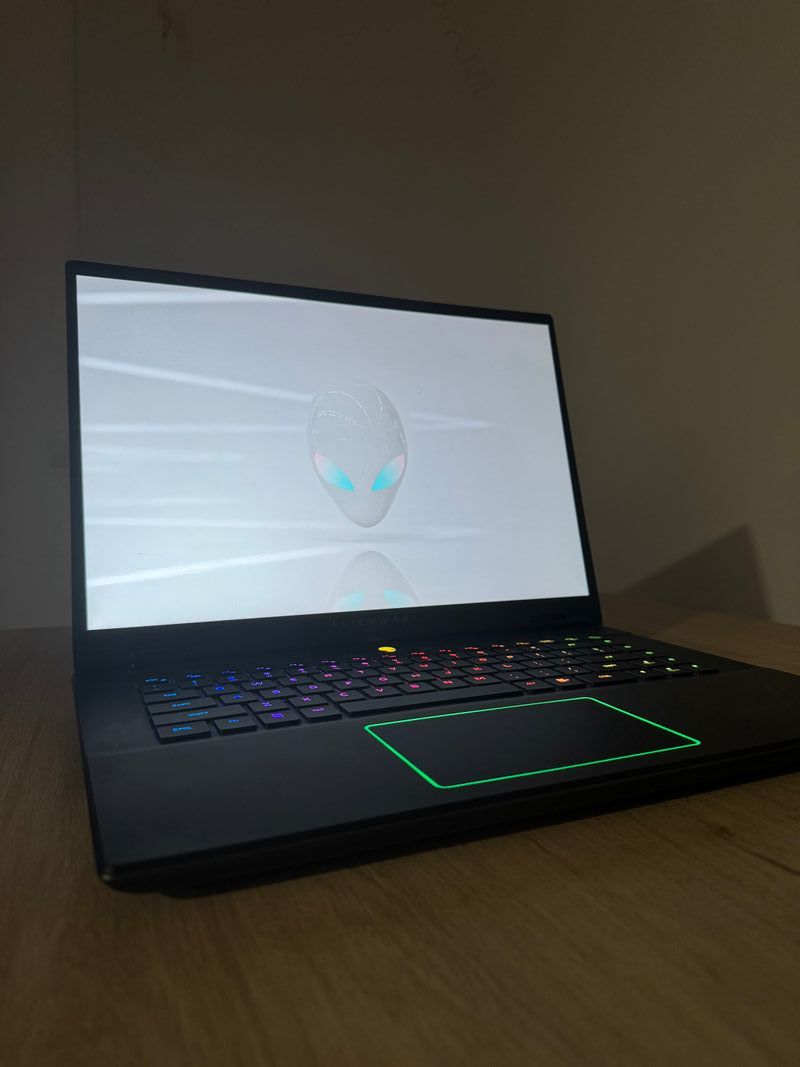 Alienware M16 R2 afbeelding 5