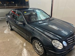 Mercedes-Benz Clase E 2005