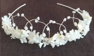 Tiara comunión Flores Beige/Blanco