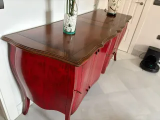 Aparador de madera de cedro y tapa de caoba rojo