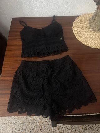 Conjunto Top y Short Negro Encaje