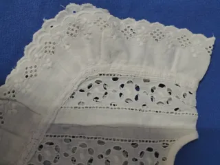 Cuello vintage bordado