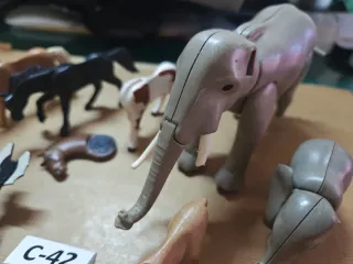 Playmobil C42 Animales y Figuras