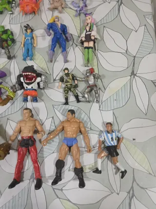 Pack 16 figuras variadas