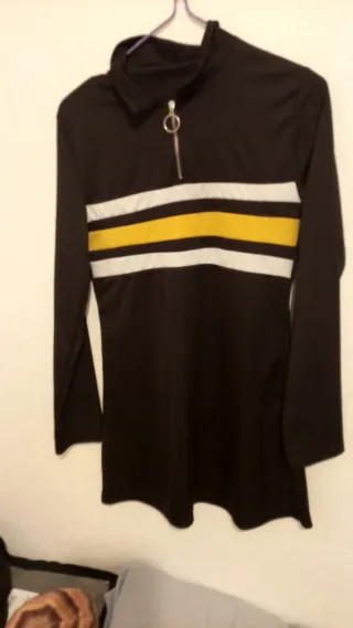 Vestido negro manga larga con rayas