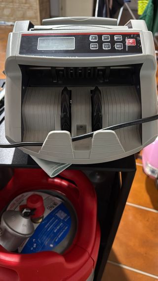 Maquina contar dinero