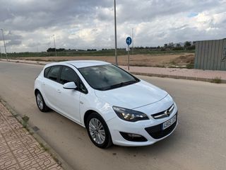 Opel Astra 2015