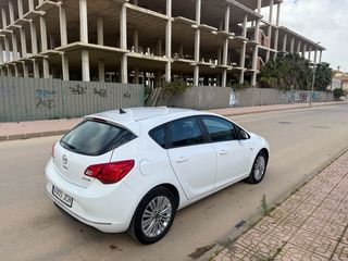 Opel Astra 2015