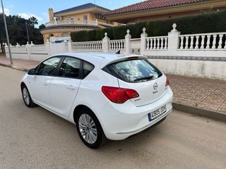 Opel Astra 2015