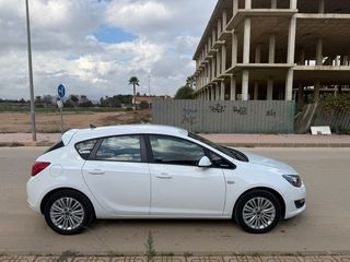 Opel Astra 2015
