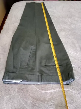 Pantalón de vestir verde oliva para hombre