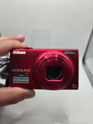 Nikon Coolpix S6100 Rossa
