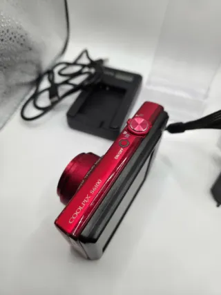 Nikon Coolpix S6100 Rossa