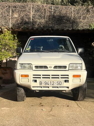 Nissan Terrano II 1996