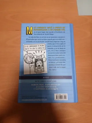 Libros: El desastroso Max Crumly #1 y #2