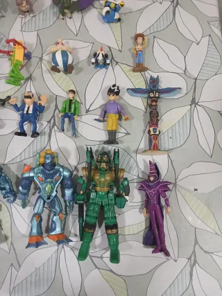 Pack 18 figuras variadas