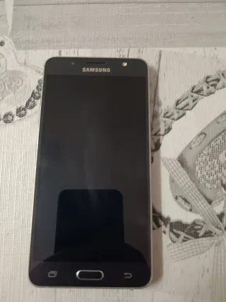 Samsung Galaxy J5