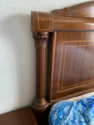Dormitorio clásico marquetería madera