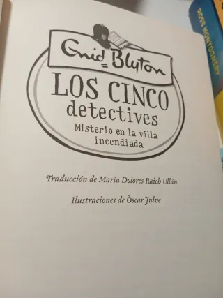 Misterio en la villa incendiada / The Mystery o...