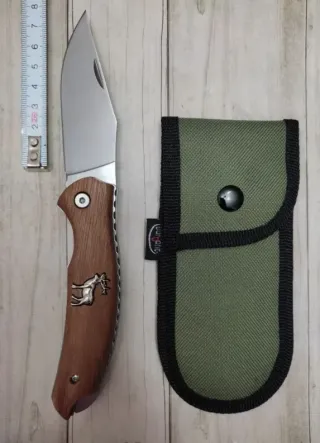 OFERTA. SET "CIERVO" MADERA CON FUNDA DE REGALO