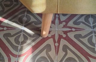 Sofá nórdico 2 plazas tela y madera