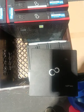 Fujitsu Esprimo Q558 minipc