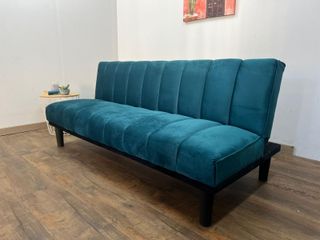 Sofá Cama Cali Terciopelo Gris o Azul – Ideal para Espacios Pequeños