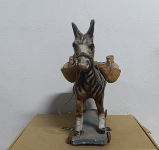 Burro antiguo cartón piedra.