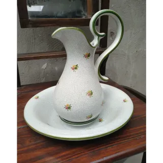 Palanganero antiguo con espejo