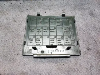 Tampa Fusíveis Opel Corsa A MK1 Verde