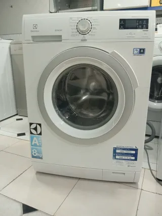 Lavadora Electrolux STEMCARE 8kg