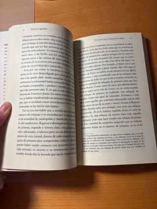 Huesos sagrados, Peter Manseau