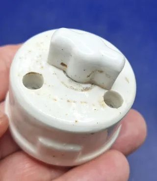 2 Interruptores Antiguos de Porcelana