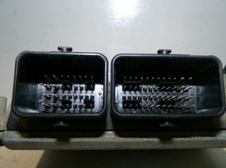 Centralita motor ecu peugeot 0281011520 406 109409