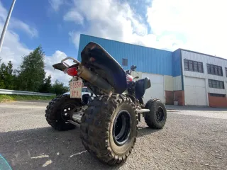 Suzuki LTZ 400 Black Edition