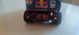 Scalextric Camión Slot Raid 1:32 Bahrain Red Bull