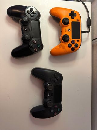 PlayStation 4 Slim 1TB Negra