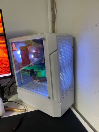 PC Gaming/Trabajo/Edit 32GB RTX 50, i7 8 nucleos