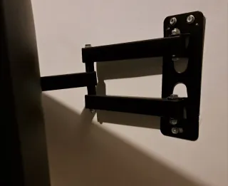 Smart TV LG 32 Full HD + Soporte articulado.