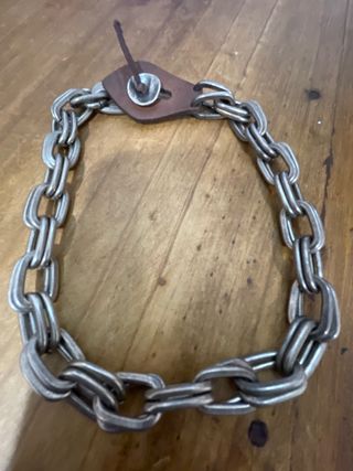 Collar de cadena gruesa con cuero. Marca SinReceta