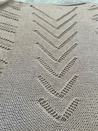 Jersey asimétrico de lana beige