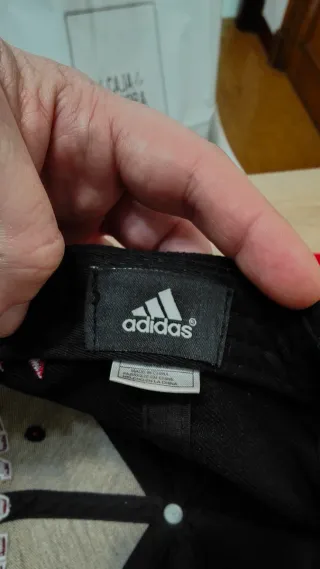 NBA Gorra Oficial Miami Heat + camiseta