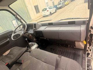 Nissan Cabstar 3.0td 133.000km nacional