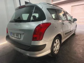 Peugeot 308 2011