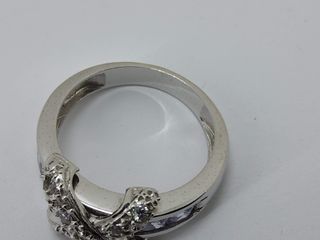 anillo oro 18k con piedra con circonita