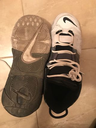 Zapatillas Nike Air Uptempo Negras y Blancas