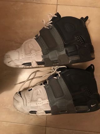 Zapatillas Nike Air Uptempo Negras y Blancas